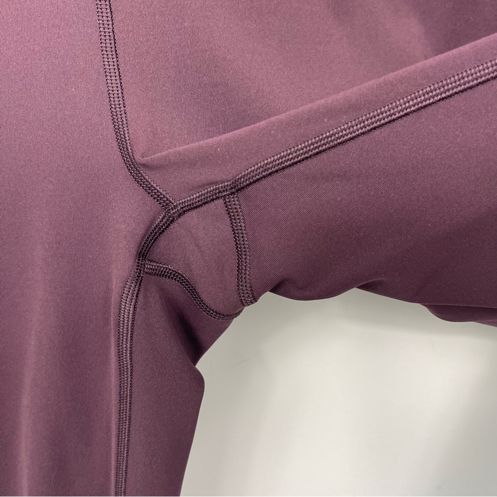 Lululemon Tied To It Crop 21" Black Cherry 10 High Rise Leggings Tights Yoga Gym - Picture 11 of 16